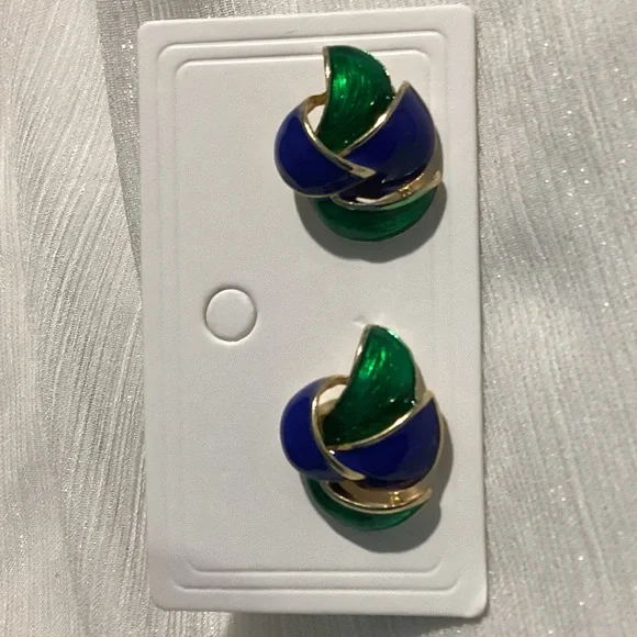 🌸 2 Pairs of Vibrant Colored GoldTone Acrylic Glossy Earrings